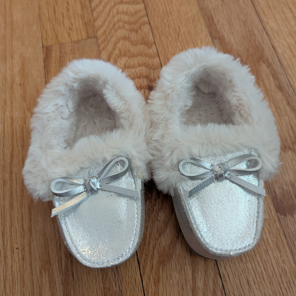 Faux Fur Lined Baby Moccasins with Bows